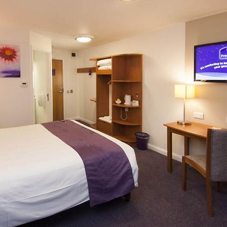 Premier Inn Sittingbourne Kent Extérieur photo