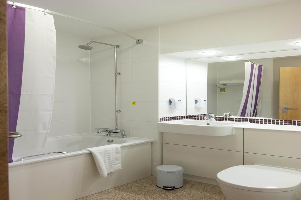 Premier Inn Sittingbourne Kent Extérieur photo