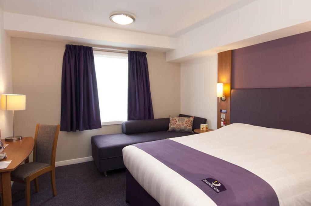 Premier Inn Sittingbourne Kent Extérieur photo
