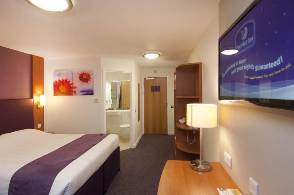 Premier Inn Sittingbourne Kent Extérieur photo