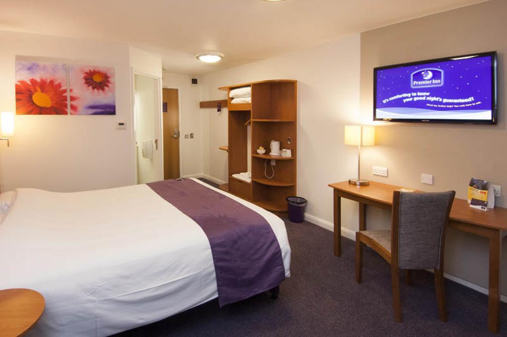Premier Inn Sittingbourne Kent Extérieur photo