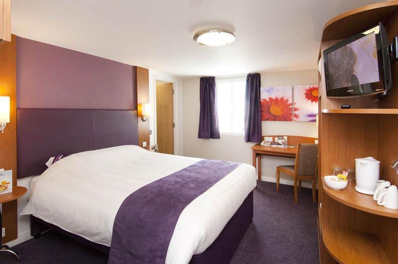 Premier Inn Sittingbourne Kent Extérieur photo