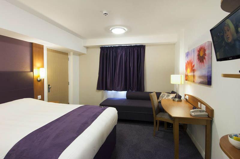 Premier Inn Sittingbourne Kent Extérieur photo